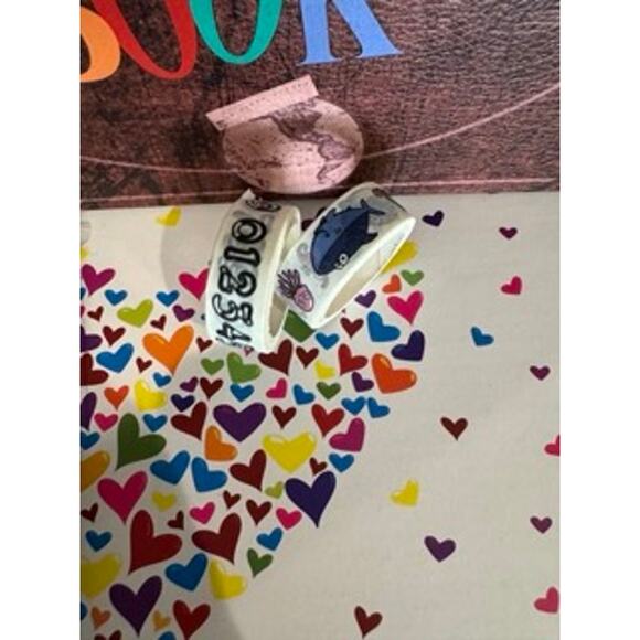 New "Our Adventure Book" based on Disney's UP - Picture 7 of 8